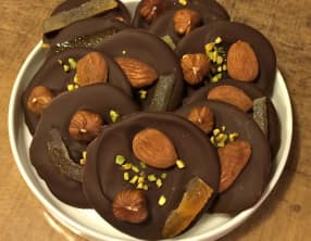 Mendiants au chocolat noir