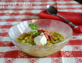 Purée de pois cassés aux lardons et fromage frais