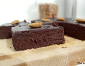 Brownie fondant à la betterave et à l'amande