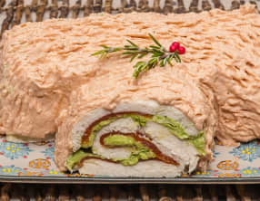 Bûche au saumon, truite fumée et avocat