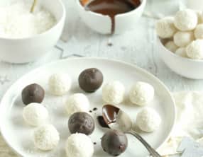 Truffes crues au chocolat et à la coco façon bounty