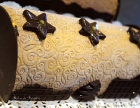 Bûche chocolat insert confit de poires