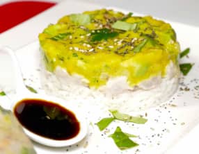 Tartare de rougets, mangues, avocats, coco, marinés