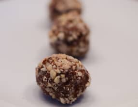 Truffes au chocolat et à la noisette