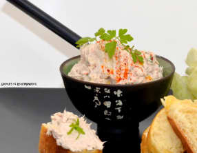 Rillettes de thon au fromage.