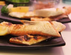 Saumon à la purée de poivron et chou chinois