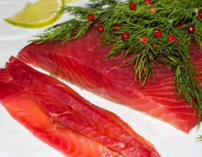 Saumon Gravlax à la betterave rouge