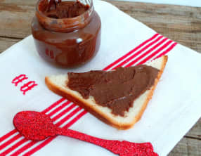 Pâte à tartiner chocolat noisettes maison