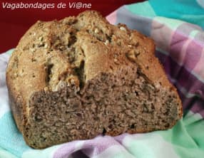 Pain complet au lait ribot et aux graines