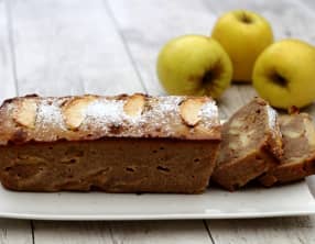 Cake aux pommes et amandes extra moelleux