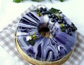 Entremets myrtille et pistache