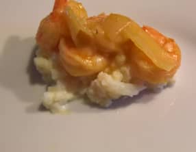 Crevettes au chocolat blanc et purée de chou-fleur