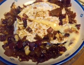 Camembert fondant aux canneberges