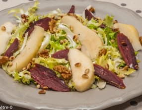 Salade de magret séché aux poires