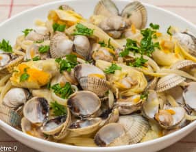 Pâtes aux coques et aux artichauts