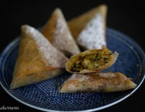 Bricks de poulet au safran et quetsches d’Alsace façon pastilla