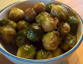 Choux de Bruxelles poêlés à l'érable et au balsamique