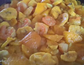 Curry de crevettes, mangue et bananes plantain