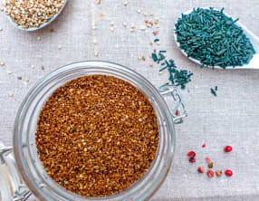 Gomasio sésame complet, baies roses et spiruline