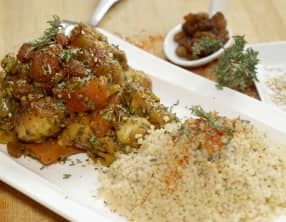 Tajine alcalin bio de 7 légumes et poulet mariné au citron.