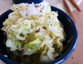 Salade de chou chinois à la japonaise