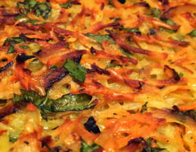 Gâteau de pommes de terre et de carottes râpées