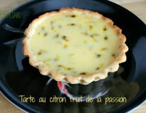 Tarte acidulée aux fruits de la passion