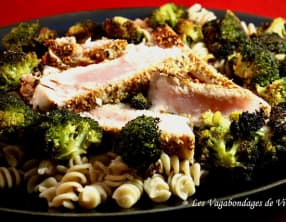 Thon en croûte de sésame et tortis aux brocolis grillés