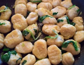 Gnocchis poêlés à l'ail des ours