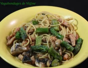 Pâtes aux asperges et lardons