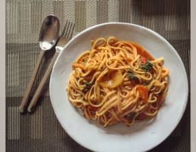 Des pâtes sauce tomates et fenouil