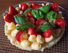 Tarte fraise, citron, basilic