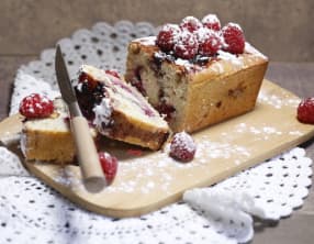 Cake très coco et framboises