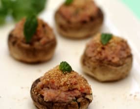 Champignons farcis au jambon et fromage frais