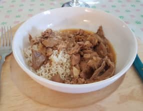 Agneau mijoté à la crème de coco