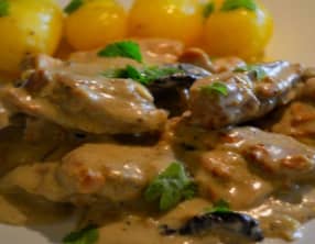 Poulet à la crème aux champignons