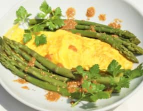 Asperges à la vinaigrette miso
