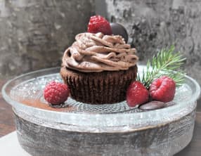 Cupcake chocolat coeur framboise