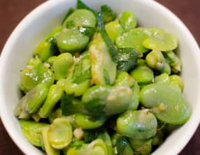 Salade de fèves marinées à l'indienne