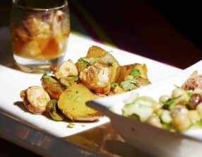 Fricassée de fèves, pommes de terre et poulpe