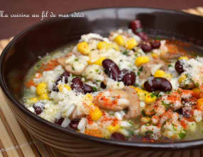 Soupe de risotto aux champignons, maïs et haricots rouges