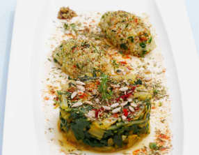 Quinoa au pesto de feuilles de blettes et cardes aux 4 épices