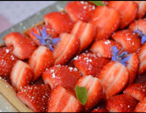 Tarte aux fraises, et sa pointe de rhubarbe
