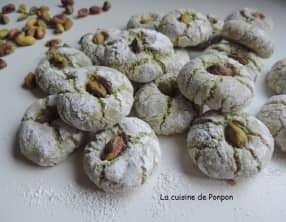 Amaretti pistache