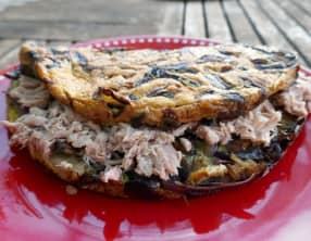 Omelette rustique au thon et aux champignons