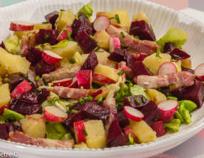 Salade de pomme de terre aux betteraves et lardons