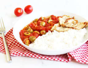 Poêlée de dinde à la tomate et aux olives