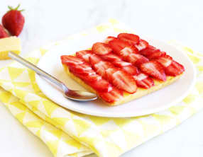 Fondant au citron et son lit de fraises