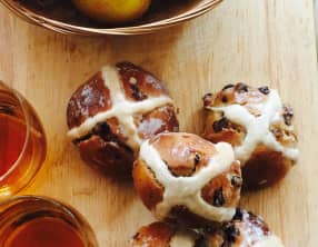 Hot cross buns