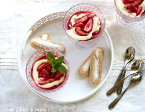 Fraises, menthe et petits-suisses façon tiramisu